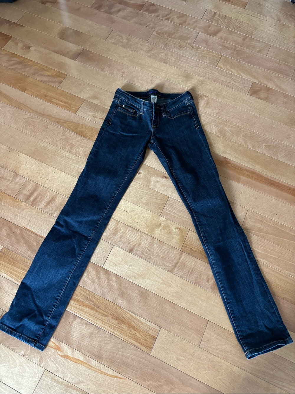 Vintage Garge low waist jeans.  Size 1
